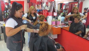 Piden a Dina Boluarte promulgar norma que permitirá la reducción del IGV en el rubro de peluquerías