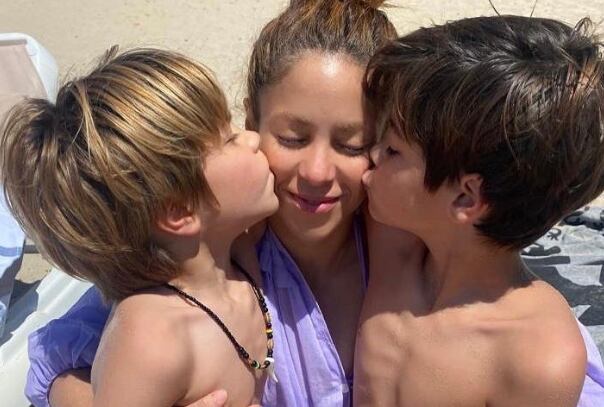 Shakira y sus hijos estuvieron de viaje en Ibiza sin Piqué (Foto: Shakira / Instagram)