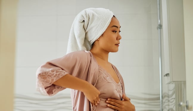 La autoexploración no es suficiente para descartar el cáncer de mama. Foto: Istock.