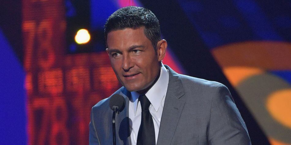 Fernando Colunga ha contado que lleva una vida normal al lado de su pareja y no le afecta que ya no lo llamen para ser el galán de las telenovelas (Foto:AFP)