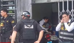 Iquitos: Familia se enfrenta a balazos a banda de falsos policías que entró a su casa a robar | VIDEO