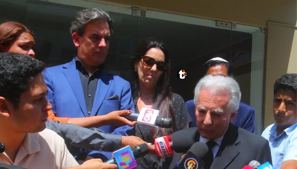 Álvaro Vargas Llosa se pronuncia sobre muerte de su padre