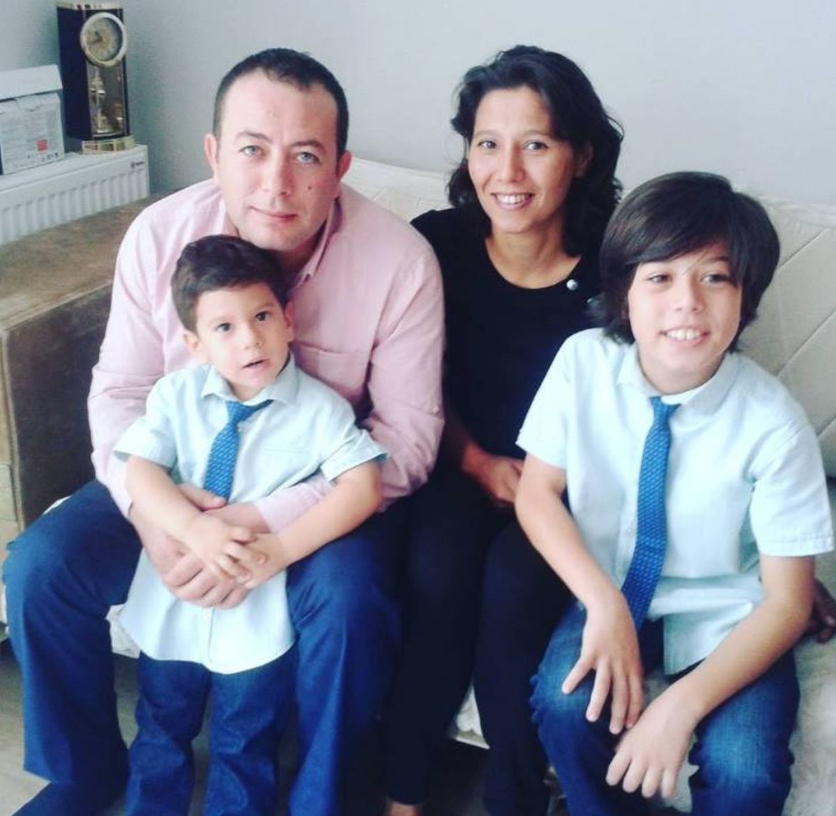 Alp Akar vive con sus padres y su hermano menor (Foto: Alp Akar/Instagram)