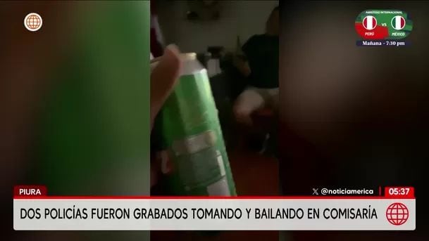 Investigan a policías grabados tomando en comisaría de Piura. Foto: América Noticias