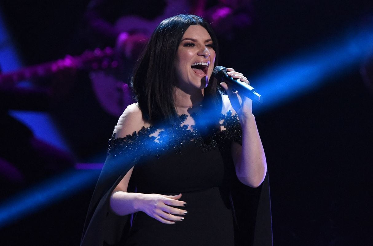 La cantante Laura Pausini llegará a Lima como parte de su gira mundial en 2024. (Foto: Valerie MACON / AFP)