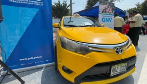 Hoy vence el plazo para que taxistas independientes pinten sus vehículos de de amarillo