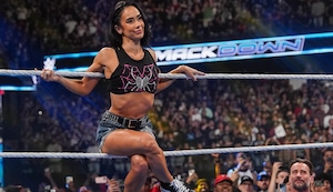 AJ Lee regresó a WWE después de 10 años | VIDEO