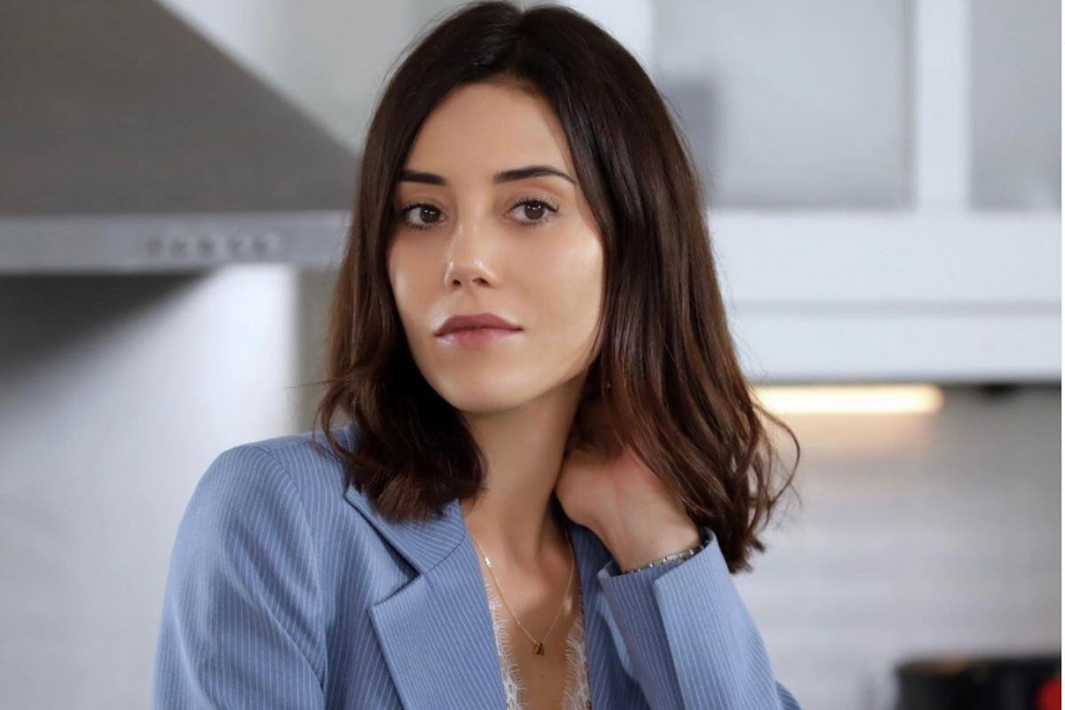 Cansu Dere protagonizó la telenovela Infiel (Foto: Cansu Dere / Instagram)