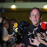Pide prudencia tras empate técnico con Rafael López Aliaga