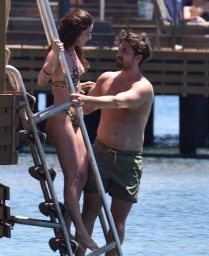 Ayça Ayşin Turan y Alp Navruz (Foto: AdamasaliAyAlp/Twitter)