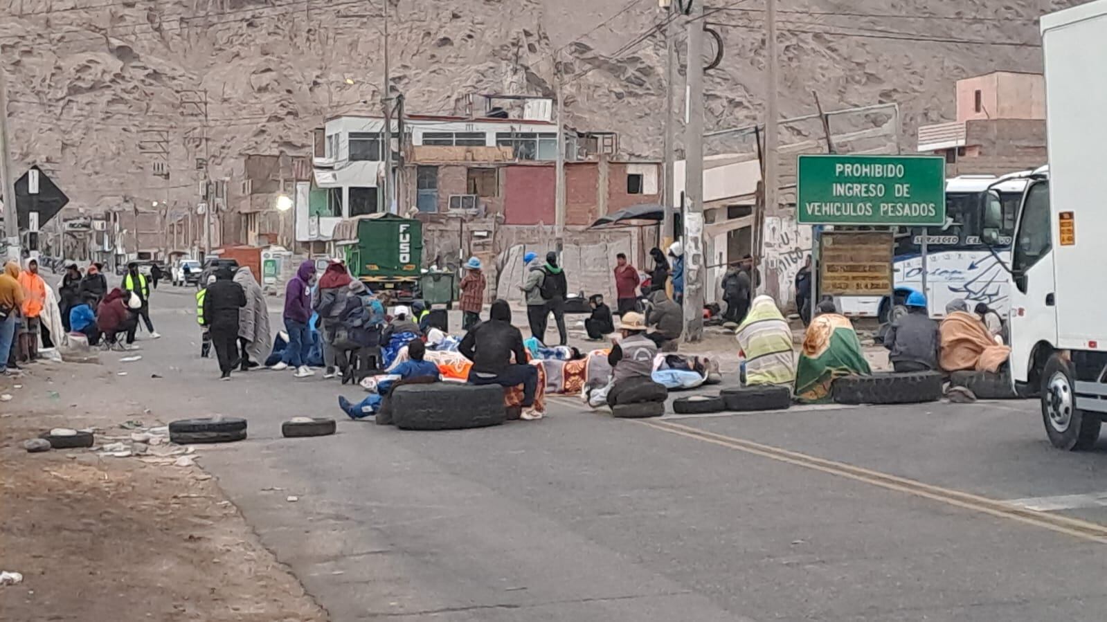 Toman la carretera Panamericana Sur. (Foto: Difusión)