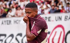Universitario aplasta 4-1 a Alianza Atlético de Sullana y sigue firme en la pelea por el Clausura | VIDEO