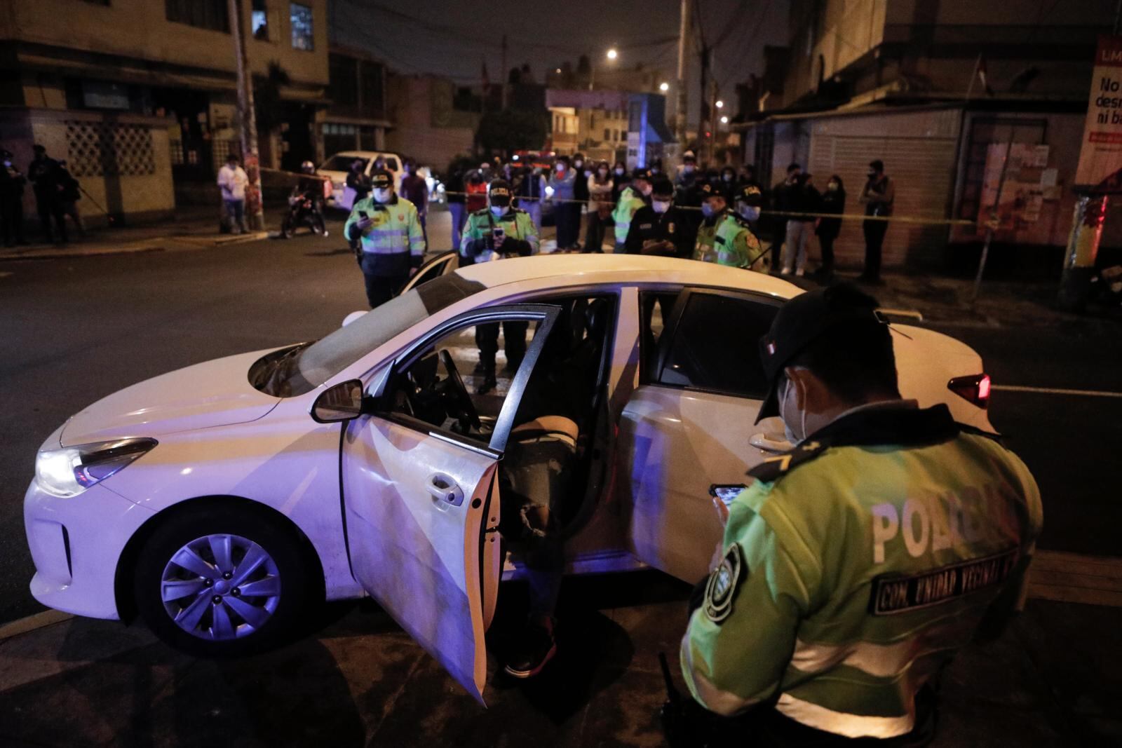 Doble homicidio ocurrió casi a la medianoche en Cercado de Lima. | Foto: Joel Alonzo