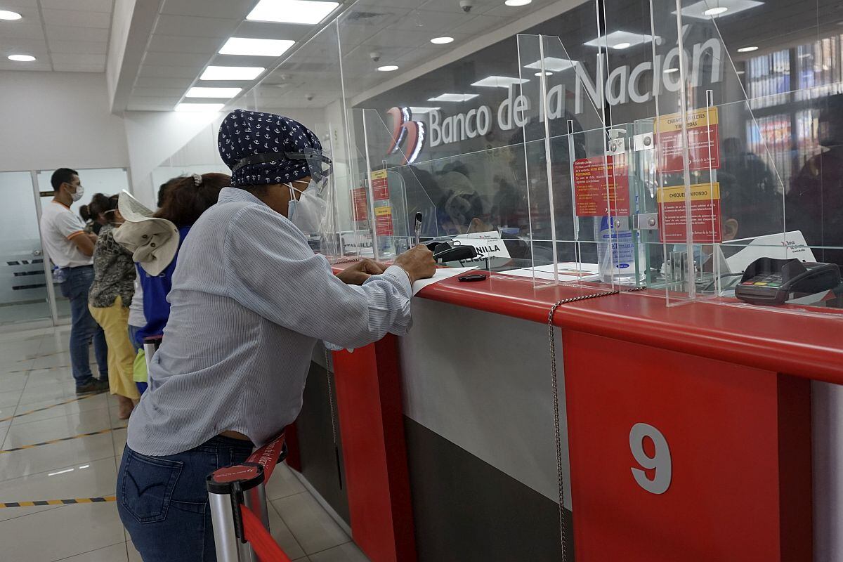 De acuerdo con el portal oficial, el beneficiario podrá afiliarse a la Banca celular validando sus datos personales y número de celular con línea a su nombre (Foto: GEC)