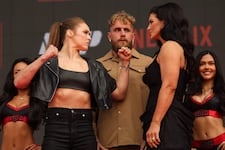 Ronda Rousey arremete contra UFC durante presentación de la ‘Pelea más grande’ de las MMA contra Gina Carano
