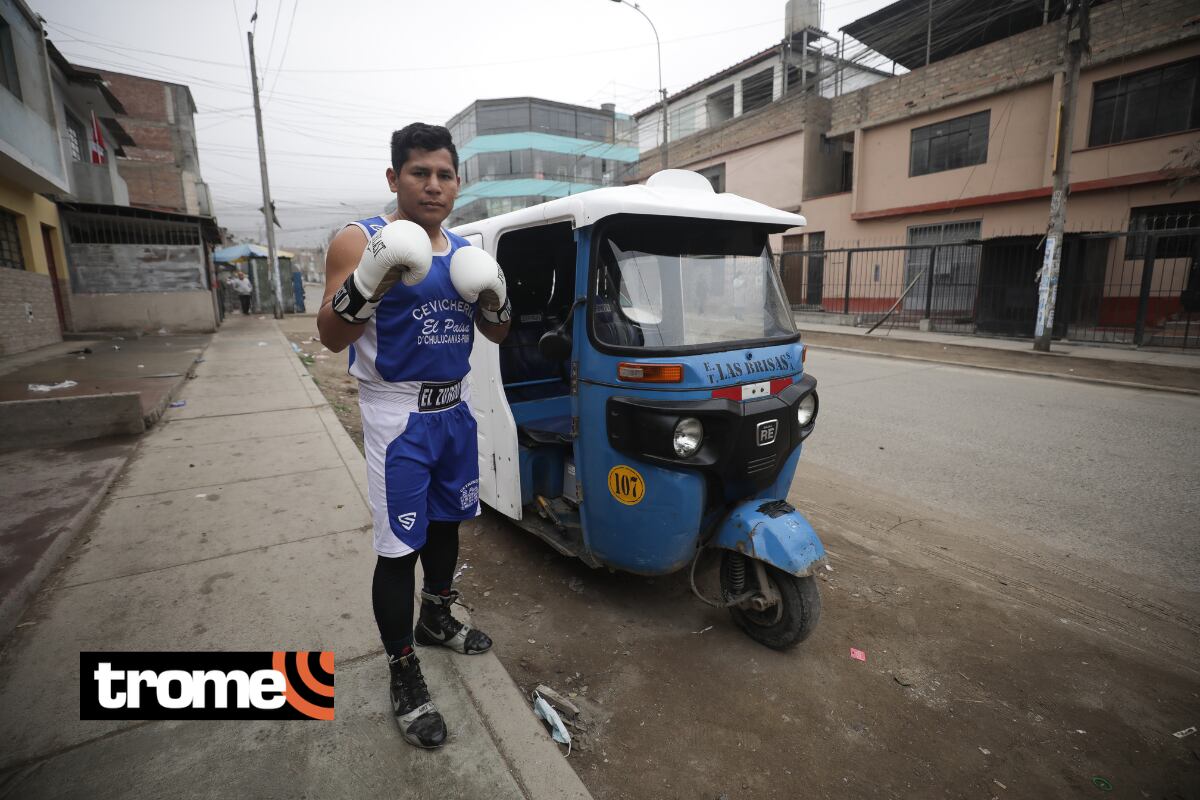 'Charapita', como es conocido, trabaja hace ocho como mototaxista