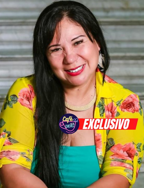 Giuliana Herrera en el Café con la Chevez