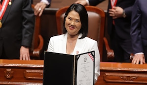 ¡Keiko recibió sus credenciales y lanzó mensaje de reconciliación! Promete gobernar para todos y apuesta por un gabinete técnico