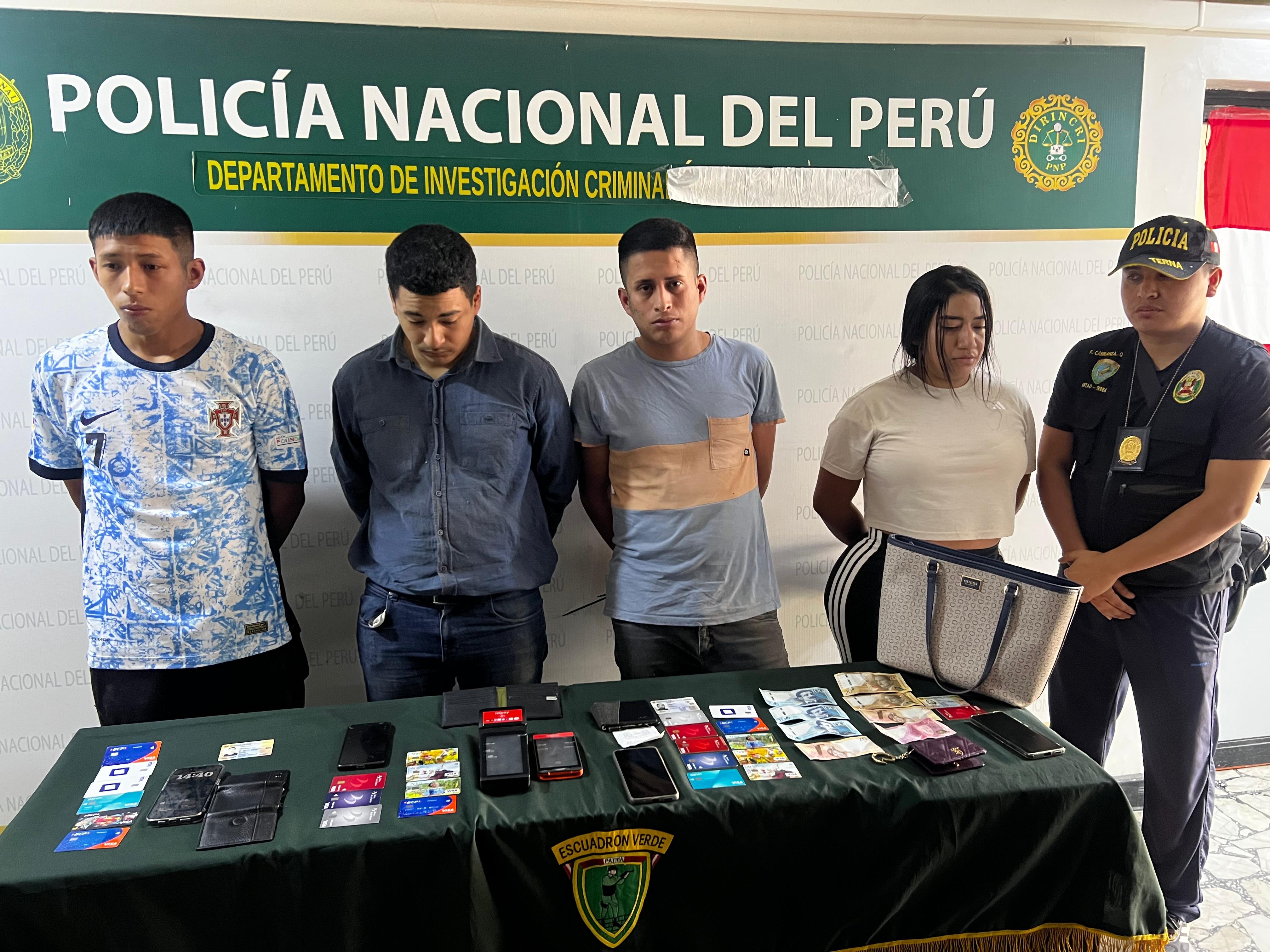 Detenidos fueron llevados al Depincri Jesús María - Lince para ser investigados.