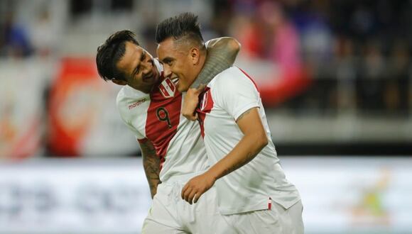 Lapadula revela por qué dejó que Cueva ejecute el penal ante El Salvador