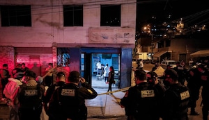 SJL: hombre fue asesinado de tres disparos al interior de un restaurante en Canto Rey | VIDEO