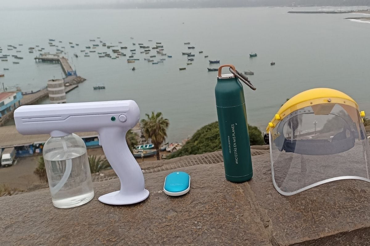 Marino Moriwaka recibe el apoyo de la empresa Plus Alpha, pues con la venta de estos productos se destina una porcentaje para que lleve a cabo los proyectos.
Foto: Katty Gines.