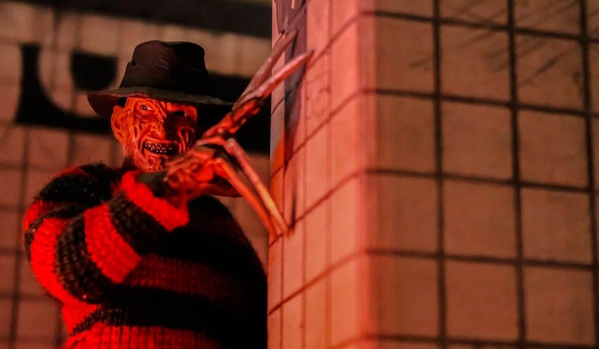 La piel de Freddy Krueger tiene cicatrices de quemaduras y carece de cabello como resultado de ser incinerado vivo por los padres de Springwood (Foto: New Line Cinema)