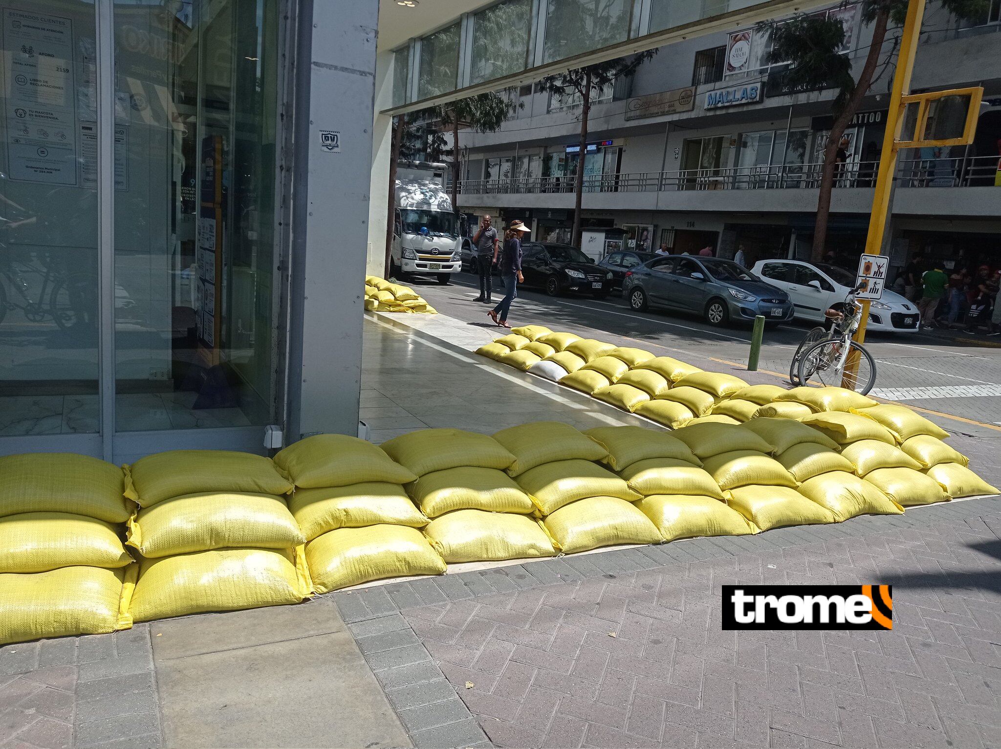 Ripley toma precauciones por fuertes lluvias.