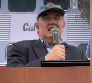 Rafael López Aliaga presentó los trenes este 14 de julio