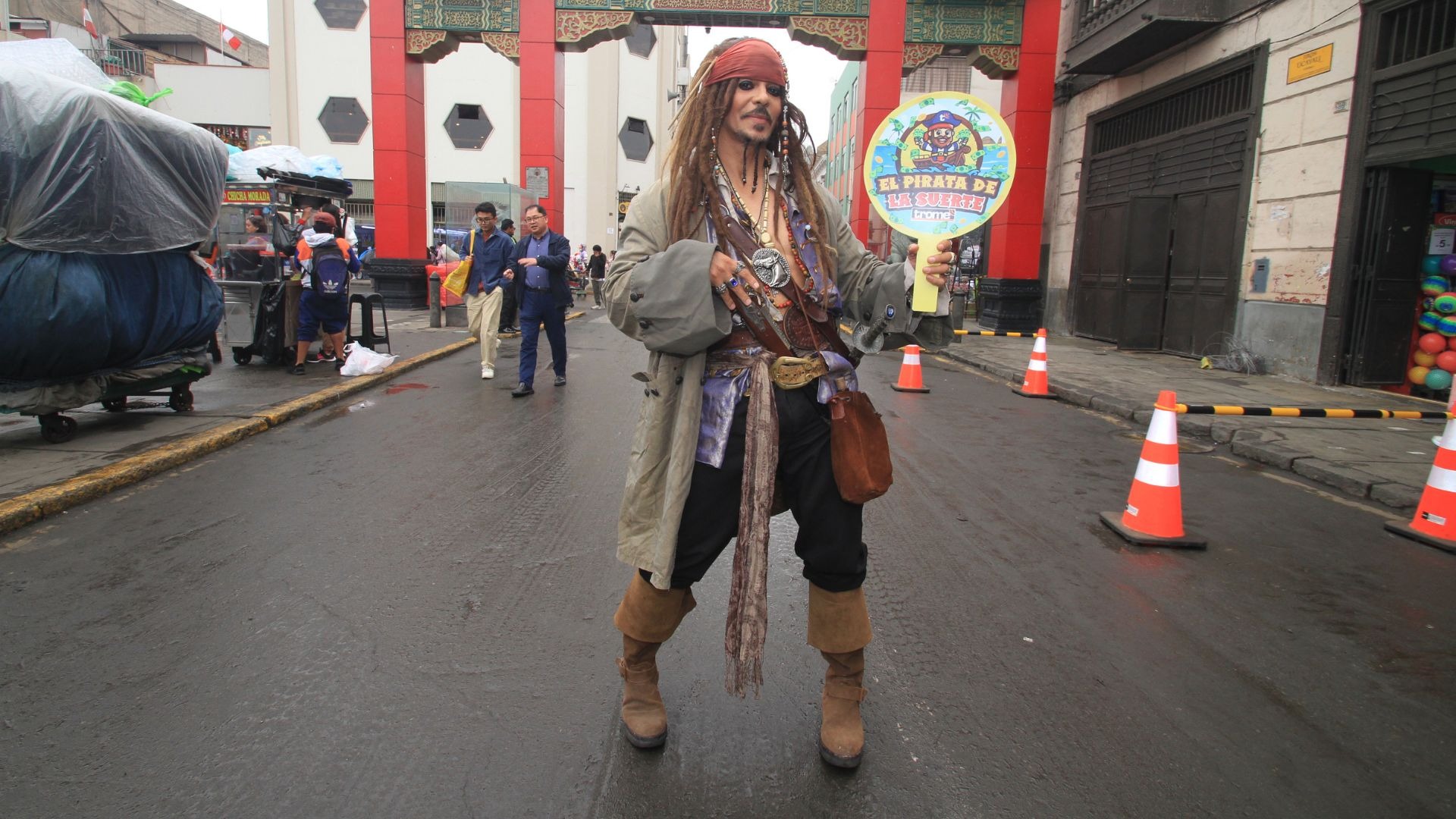 Artista impulsó la nueva promoción del diario Trome, el Pirata de la Suerte