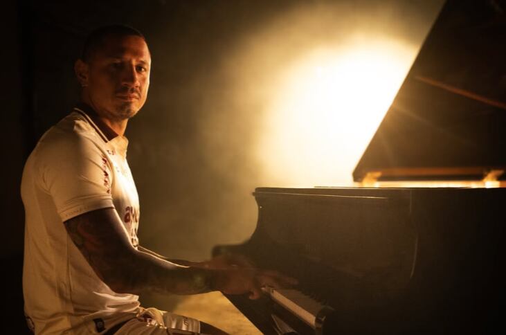 Gianluca Lapadula tocó el piano en emotivo video de su llegada. (Universitario)