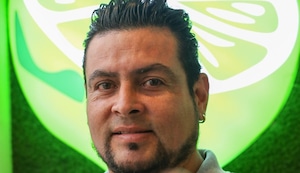 Jim Maelo a Christian Domínguez: “Mejor es ser fiel, que perro y después toro”