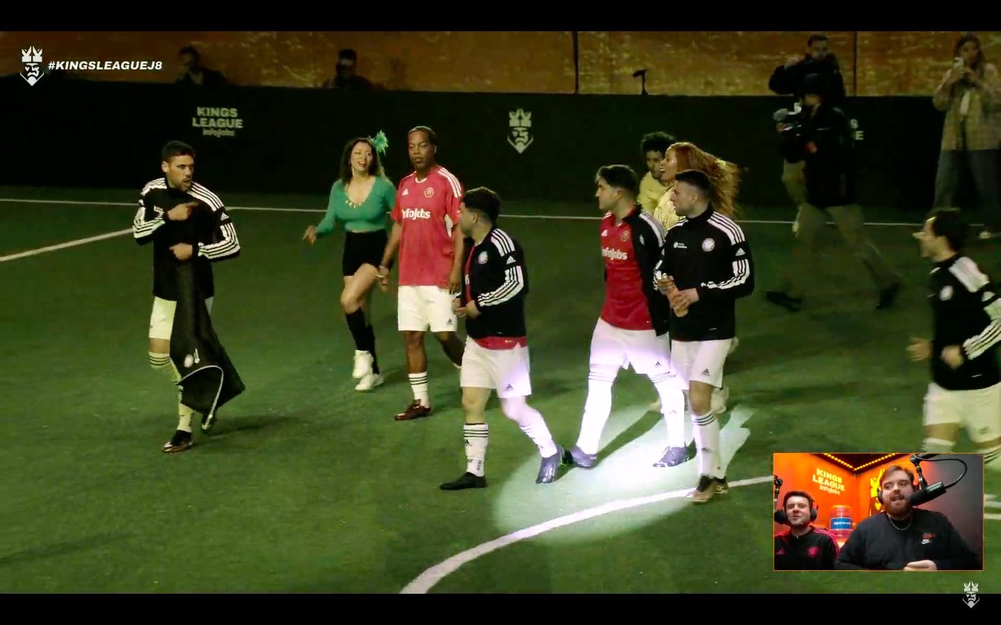 Ronaldinho debuta en Kings League con Porcinos FC. Foto: Captura.