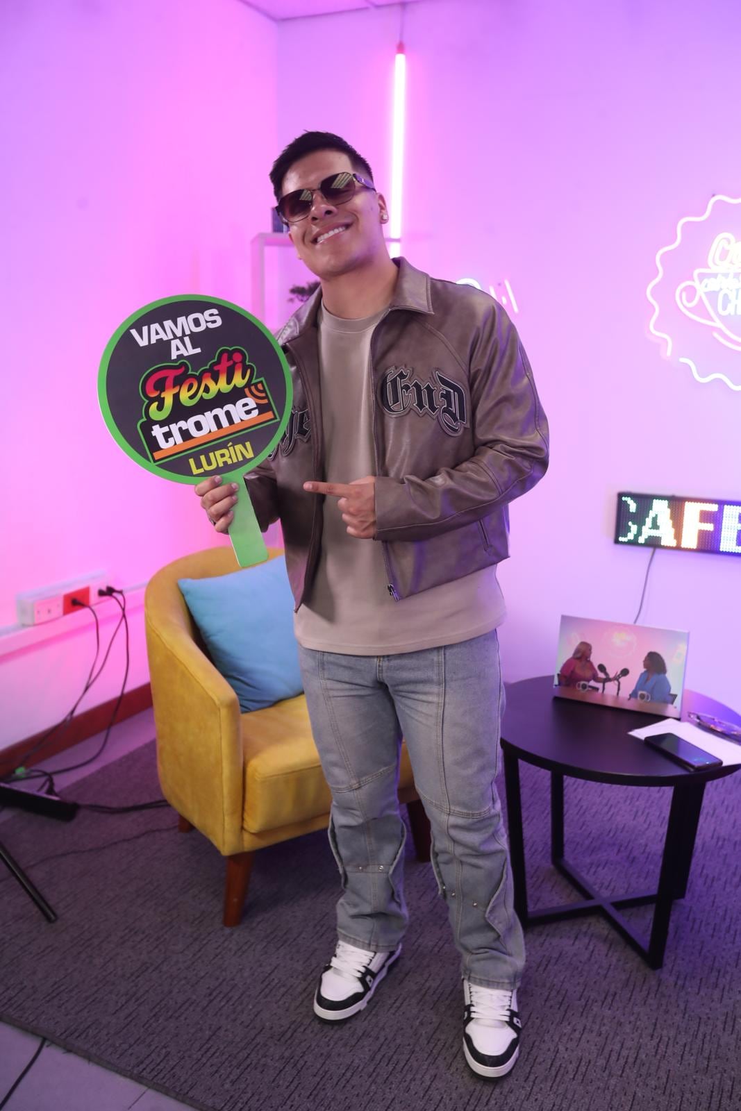 Chechito en el Café con la Chevez. Foto: Jesús Saucedo / @photo.gec