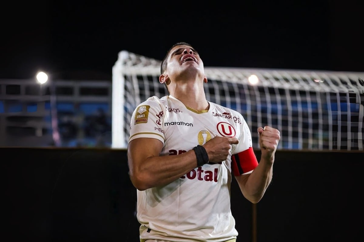 Aldo Corzo celebra el gol del triunfo de Universitario ante Deportivo Garcilaso. (@universitario1924)
