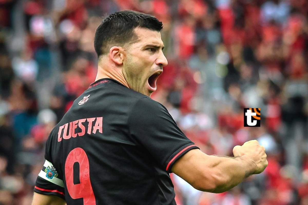 Melgar empató 1-1 contra Bolívar en la 'Tarde Rojinegra 2024' en Arequipa. Foto: X de Melgar