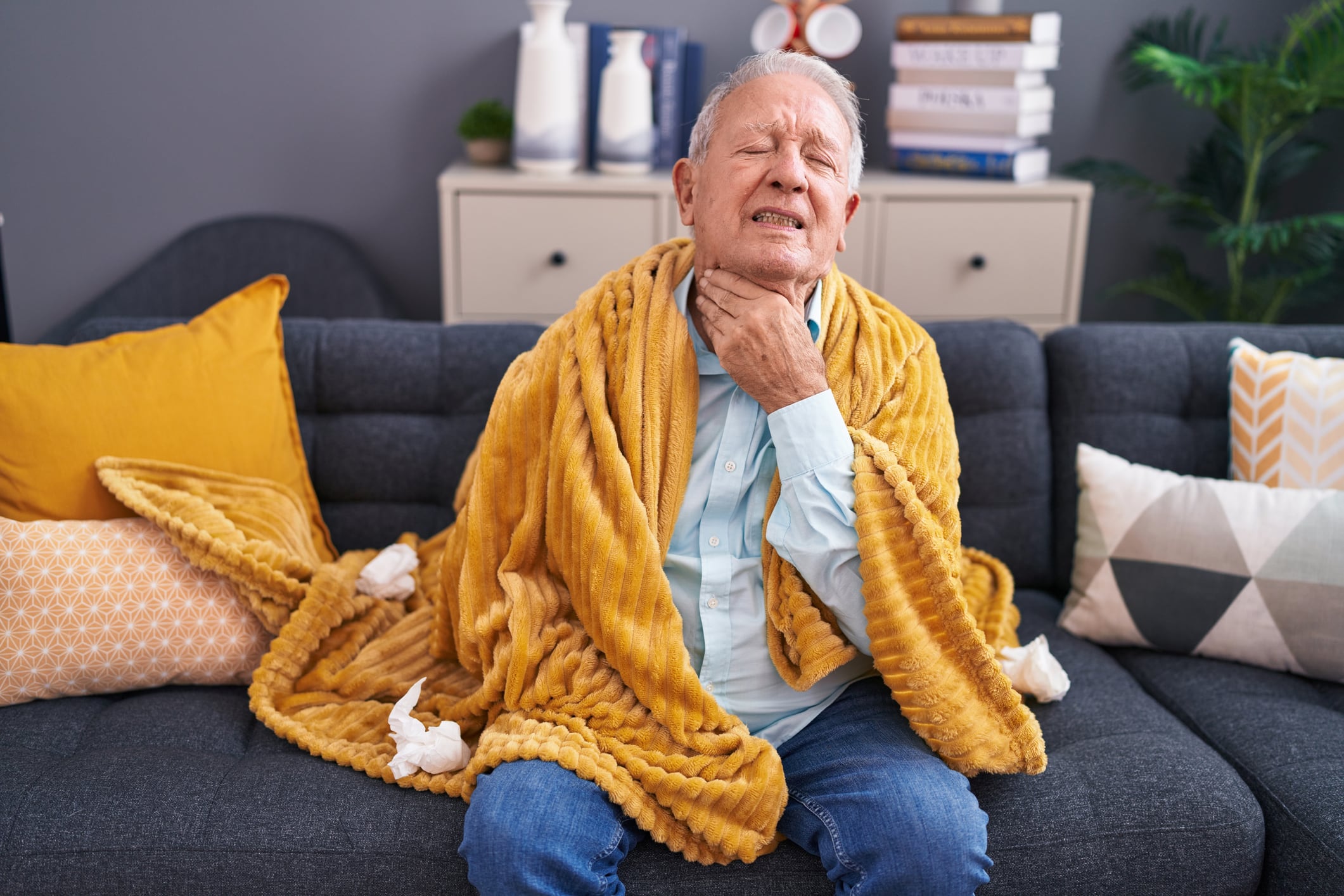 Cuidado con la influenza en adultos mayores. Foto: composición/Istock