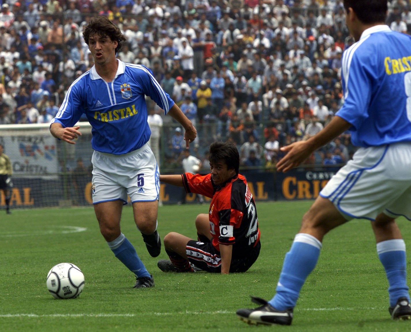 Jean Ferrari jugó tres temporadas en Sporting Cristal.