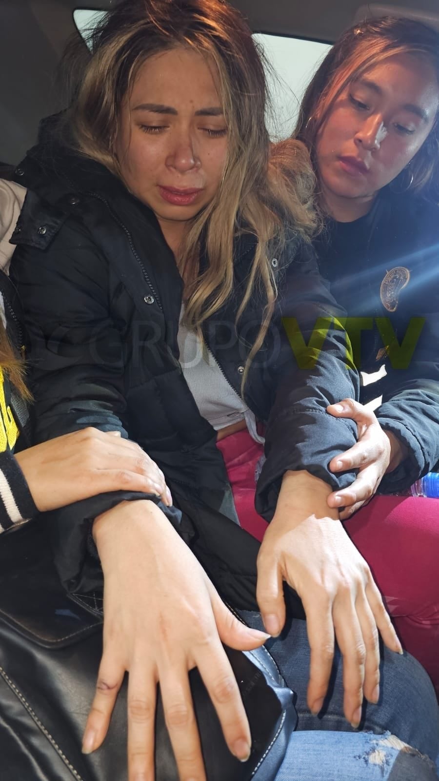 Jackeline Salazar fue una de las tantas víctimas de 'El Monstruo'. Aquí, minutos después de su liberación.