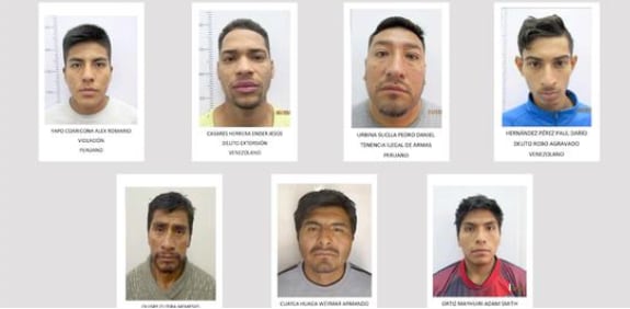 El Ministerio del Interior ofreció recompensas por información para dar con la captura de los sujetos.