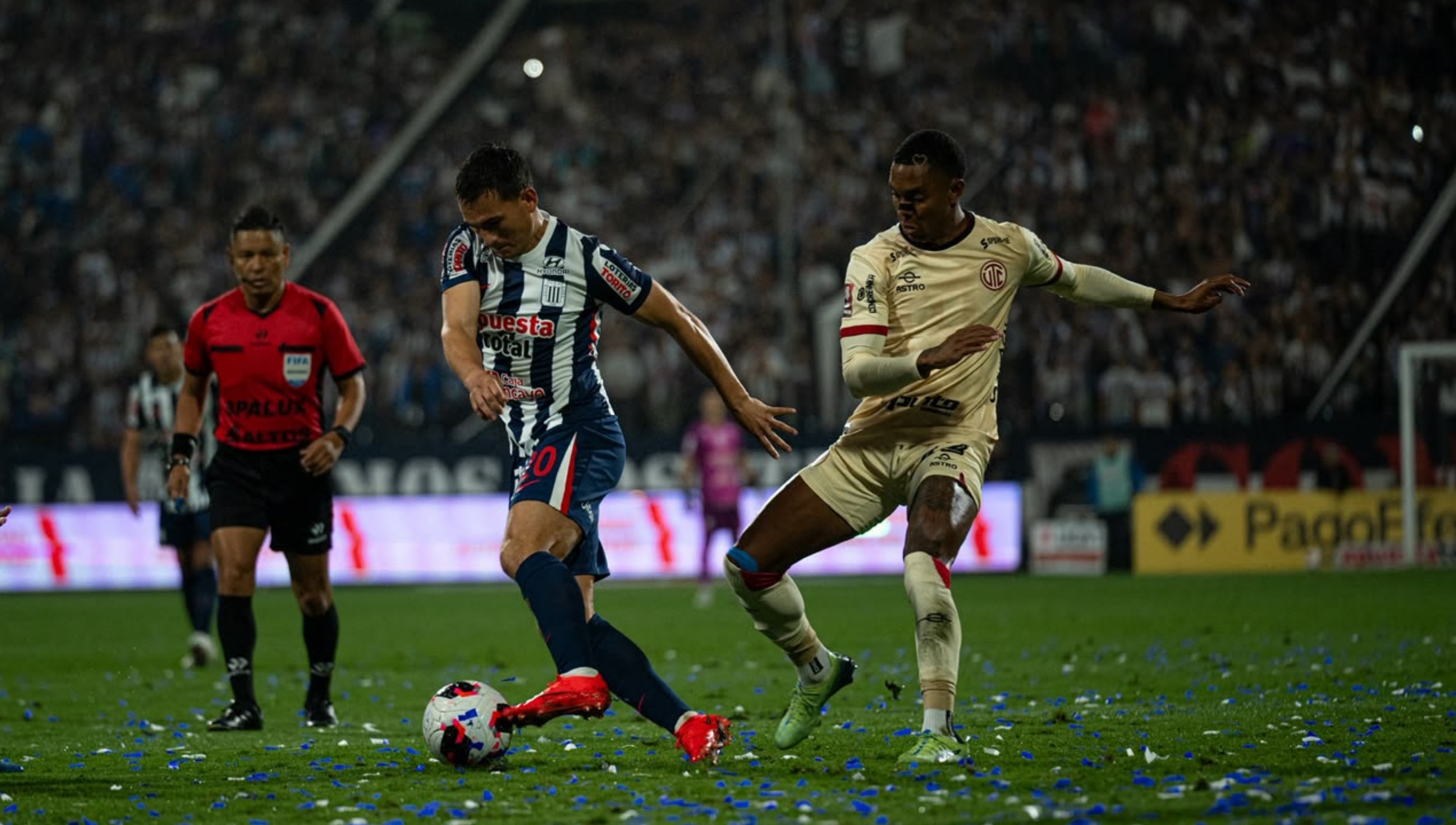 Vélez estuvo a punto de anotar en el duelo Alianza Lima vs. UTC. (Foto: Paloma del Solar / GEC)