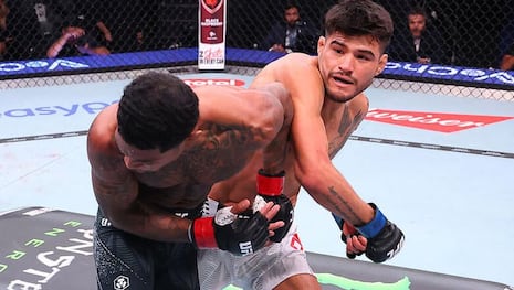Peruano Juan ‘El Pegajoso’ Díaz derrota al norteamericano Malcolm Wellmaker en el UFC en Las Vegas