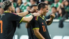 Jairo Vélez anota el primer con gran definición en el duelo Perú - México |VIDEO