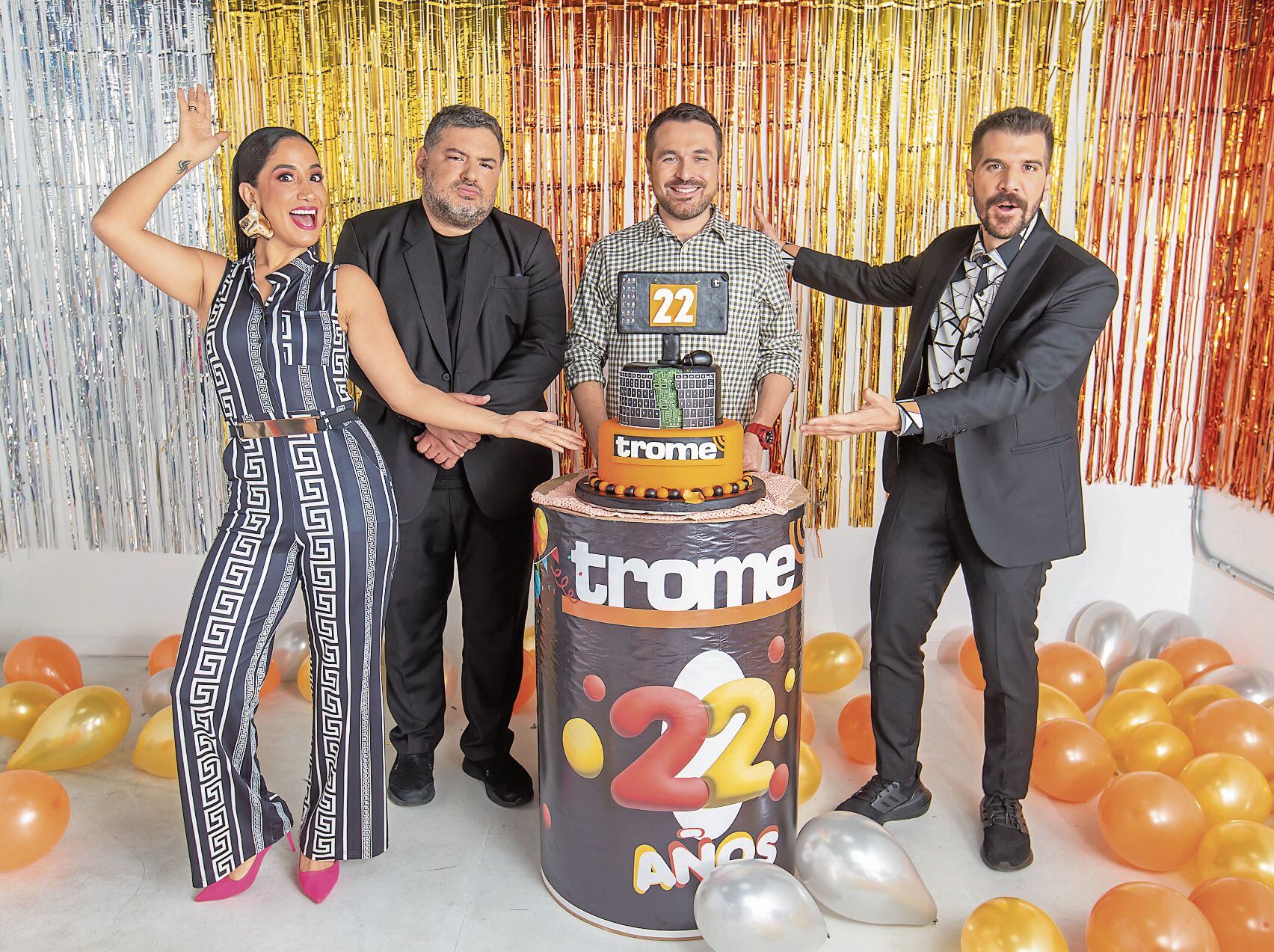 Nelly Rosinelli, Javier Masias, Giacomo Bocchio y José Peláez de 'El Gran Chef Famosos'. (Foto: Trome)