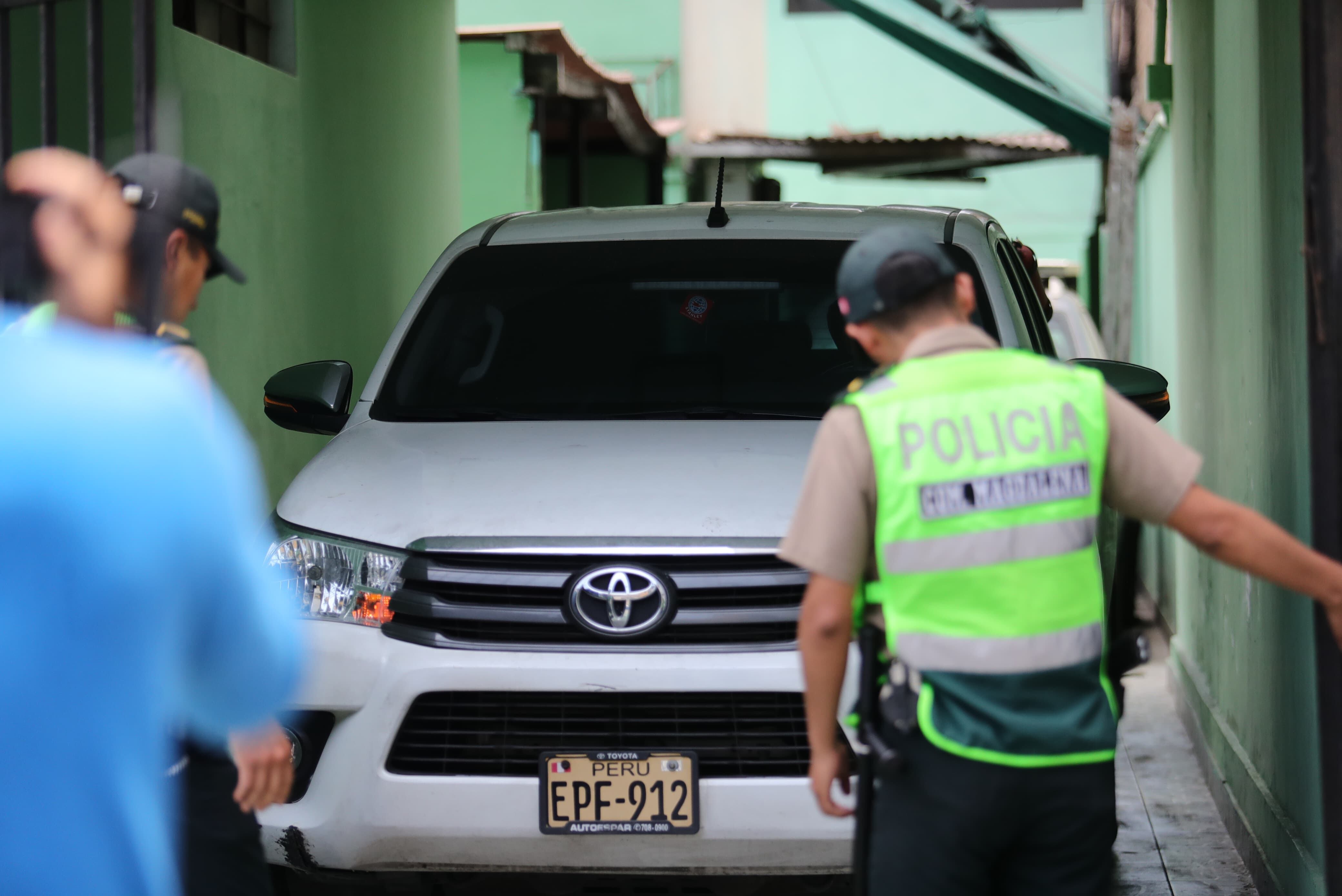 Momento en el que Juan Manuel Vargas es conducido a examen toxicológico (Foto: GEC)
