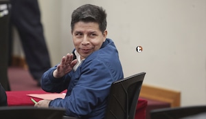 ¡Castillo quiere volver a la política! Expresidente será candidato al Senado por Juntos por el Perú