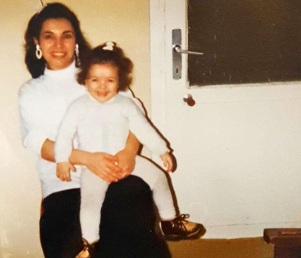 Merve Dizdar alborota las redes con fotos con su madre (Foto: Merve Dizdar).