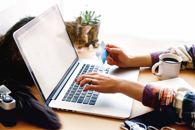 Entre los países que tuvieron mayor crecimiento en consumo virtual en Black Friday se encuentran Perú con 64%, Brasil con 63%, y Chile, 53%. Foto: AP
