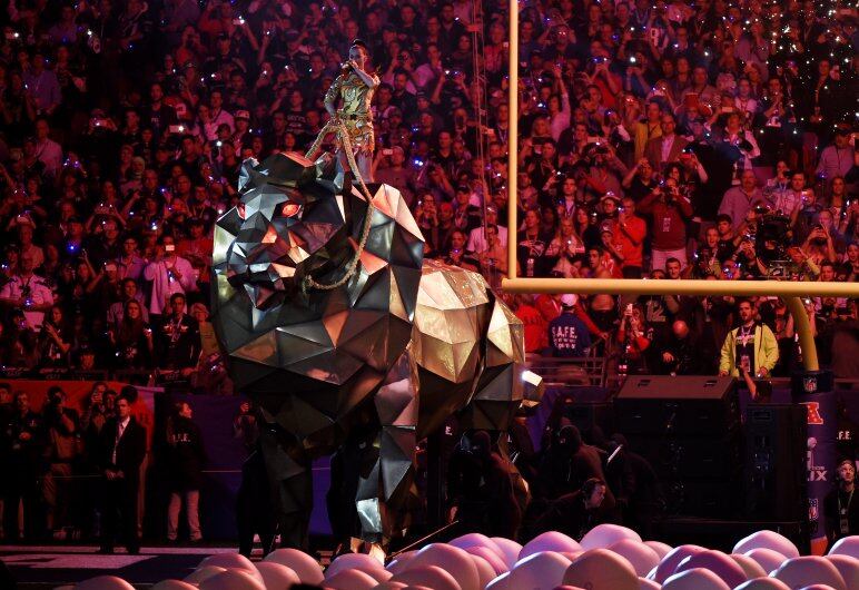 El evento de fútbol americano también tuvo a Katy Perry como estrella del entretiempo (Foto: Getty Images)