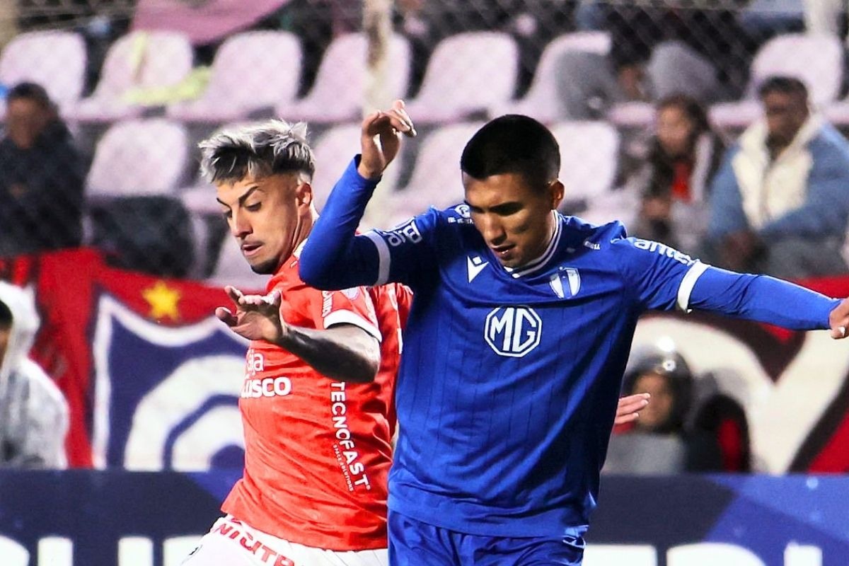 Cienciano enfrentó a Juventud Las Piedras en la última fecha del grupo B (Foto: Getty Images)